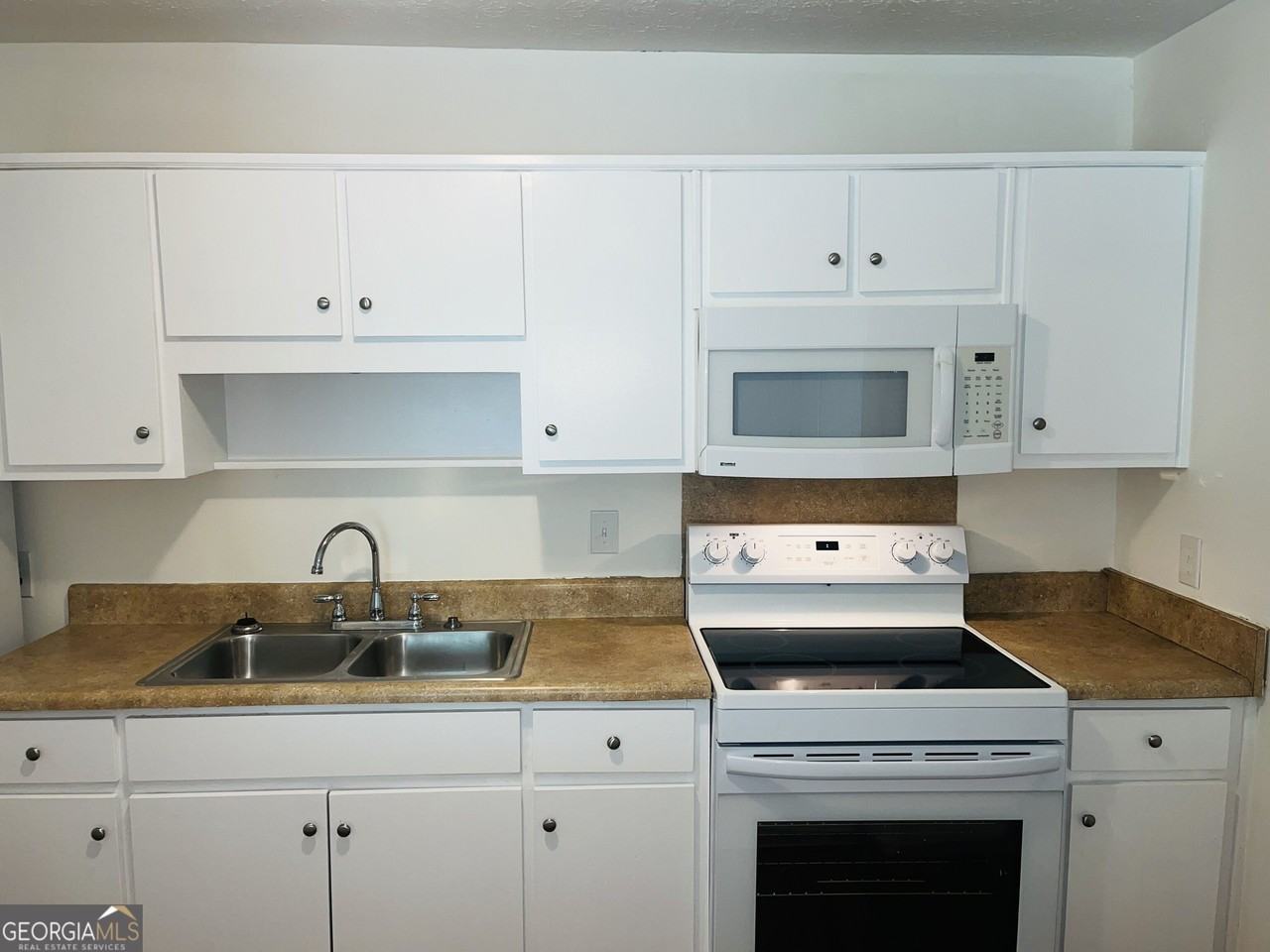 45 Westgate Dr #5 - Photo 6 of 22