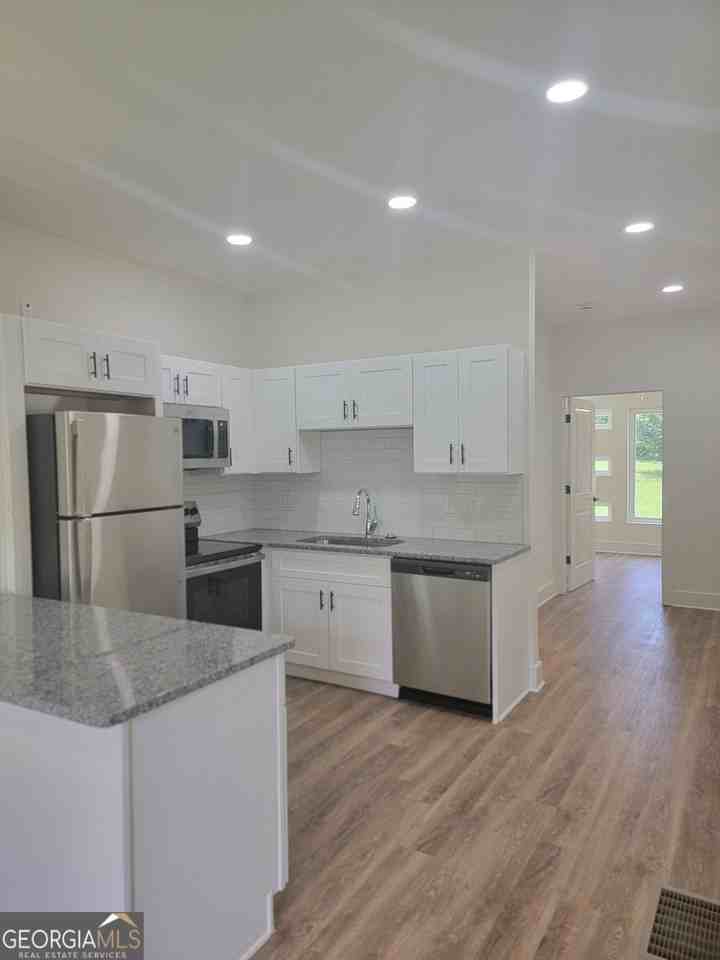 1351 Brewster St Sw #3 - Photo 2 of 12