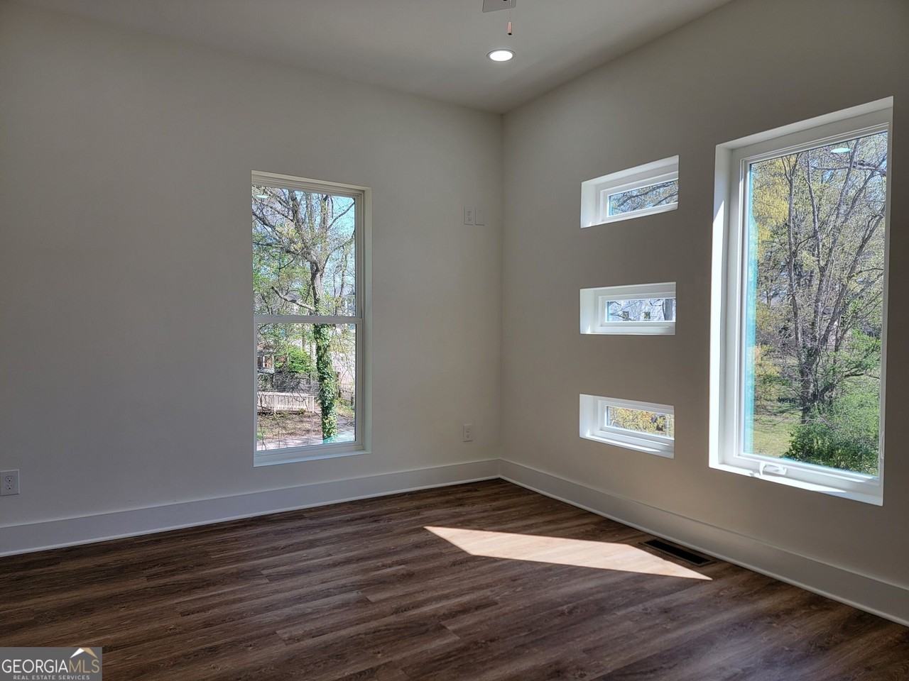 1351 Brewster St Sw #3 - Photo 7 of 12
