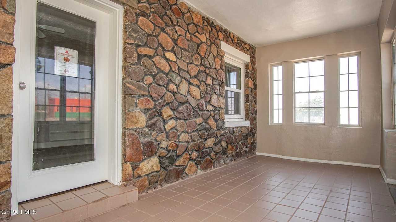 7320 Dale Rd #MAIN - Photo 3 of 26