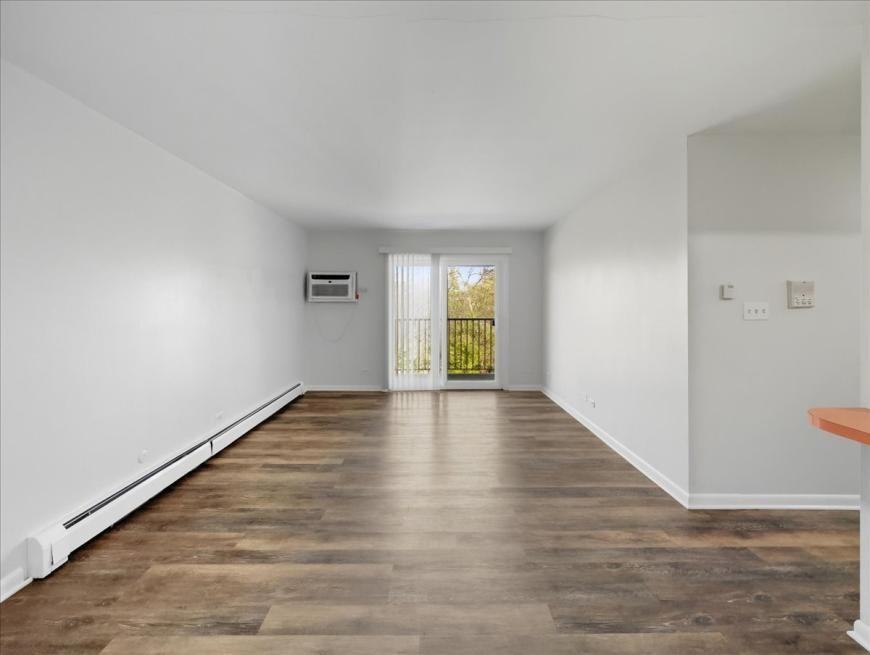 126 W Washington St - Photo 4 of 10