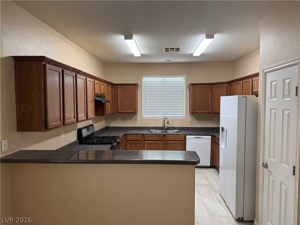 8777 Old Sea Ave - Photo 6 of 15