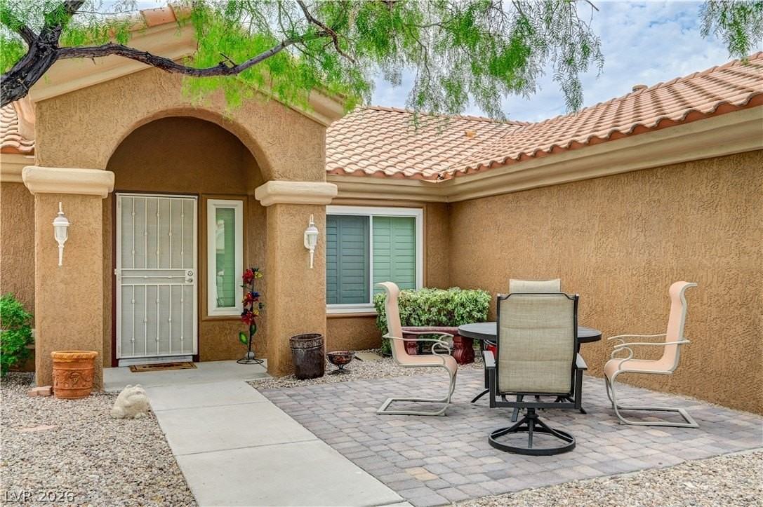10609 Paradise Point Dr - Photo 4 of 48