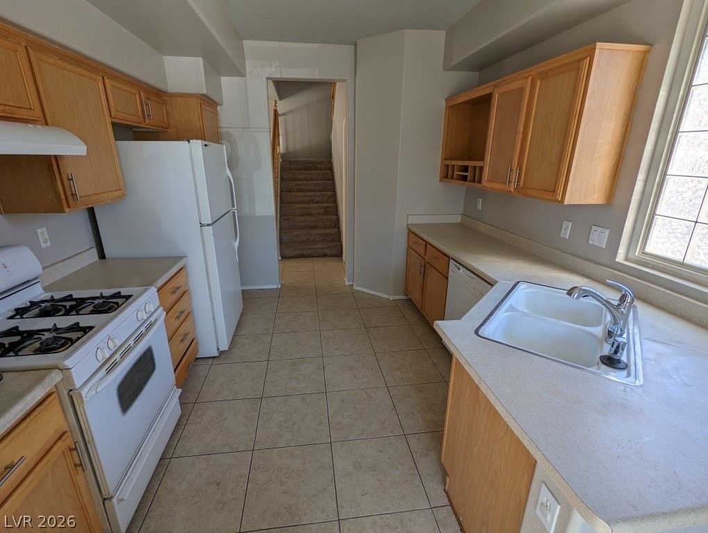 4316 Hera Temple Ave - Photo 5 of 20