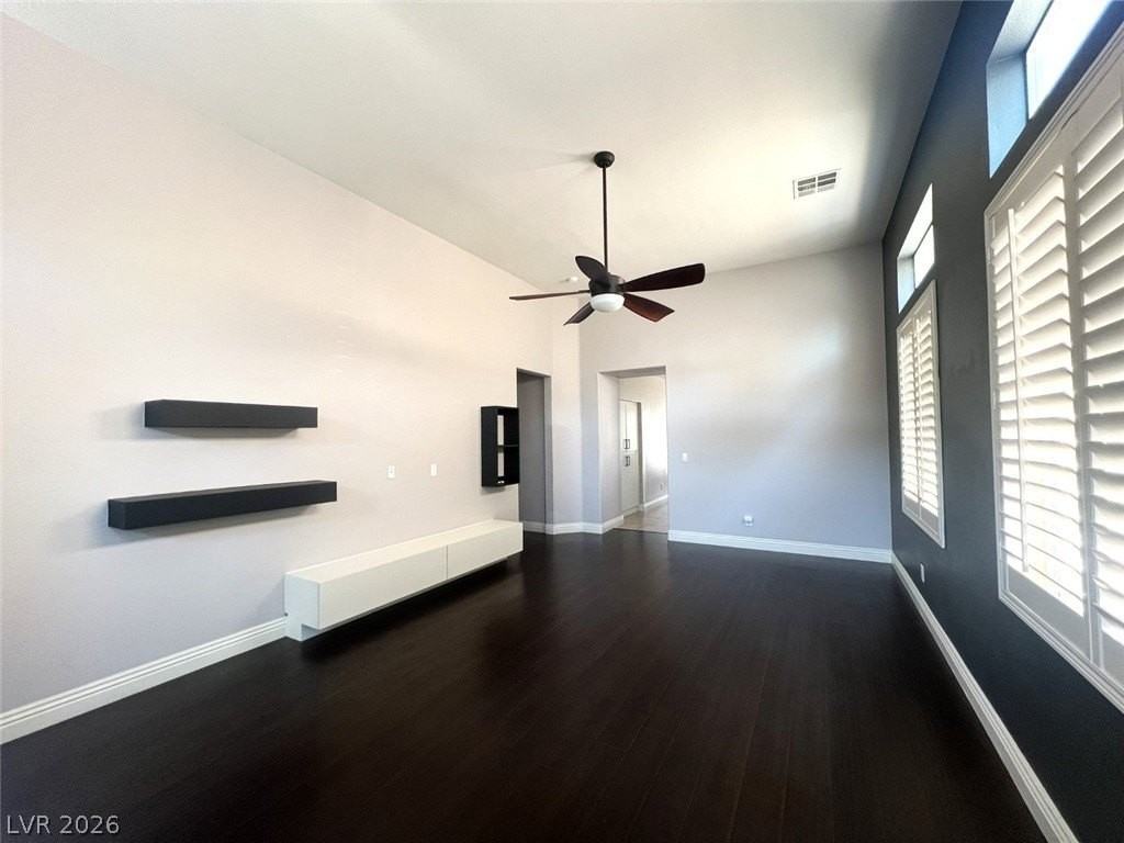 5923 Poplar Tree St - Photo 2 of 21
