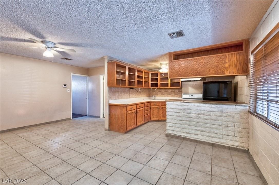 1816 Merze Ave - Photo 4 of 16