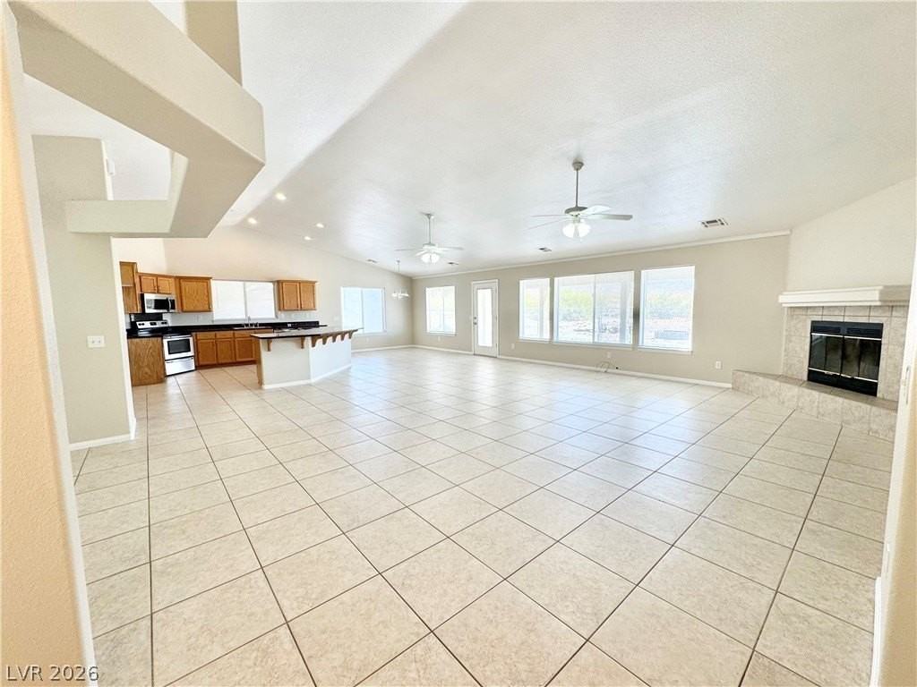 2281 S Zuni Ave - Photo 2 of 22