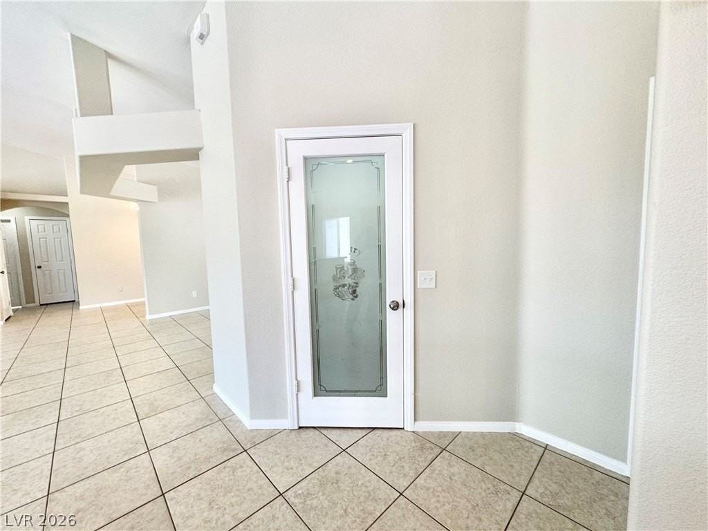 2281 S Zuni Ave - Photo 6 of 22