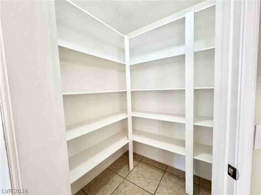 2281 S Zuni Ave - Photo 7 of 22