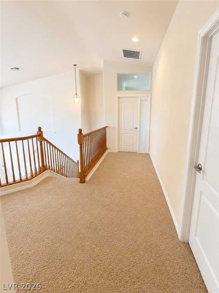 409 Orchid Oasis Ave - Photo 6 of 8