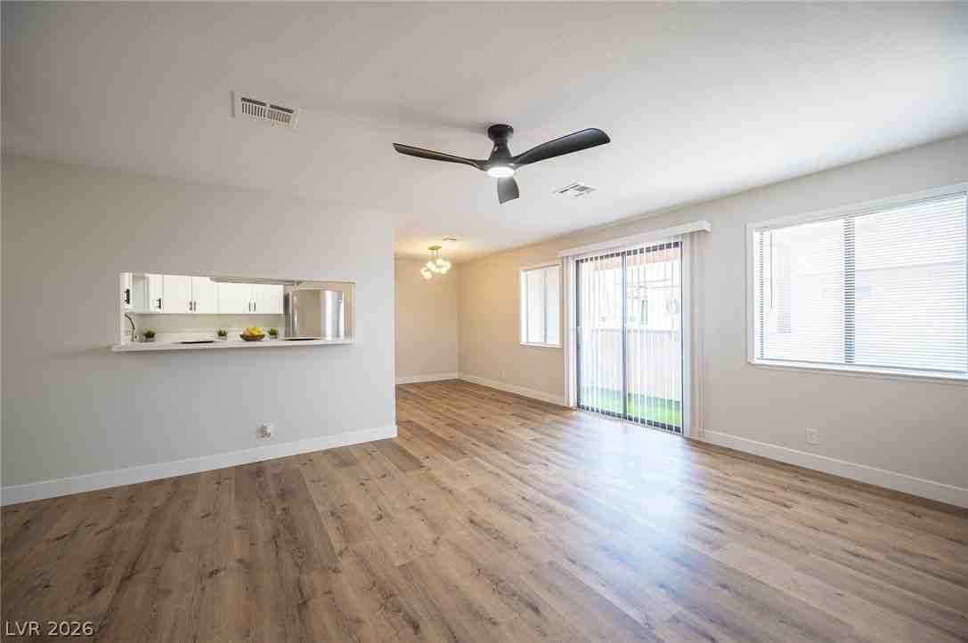 3720 Snorkel Cir #D - Photo 3 of 25