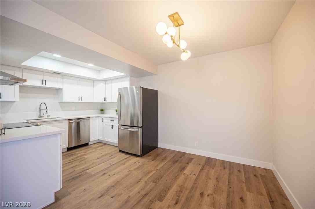 3720 Snorkel Cir #D - Photo 6 of 25