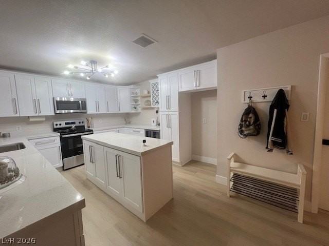 6213 Fairwood Ave - Photo 4 of 50