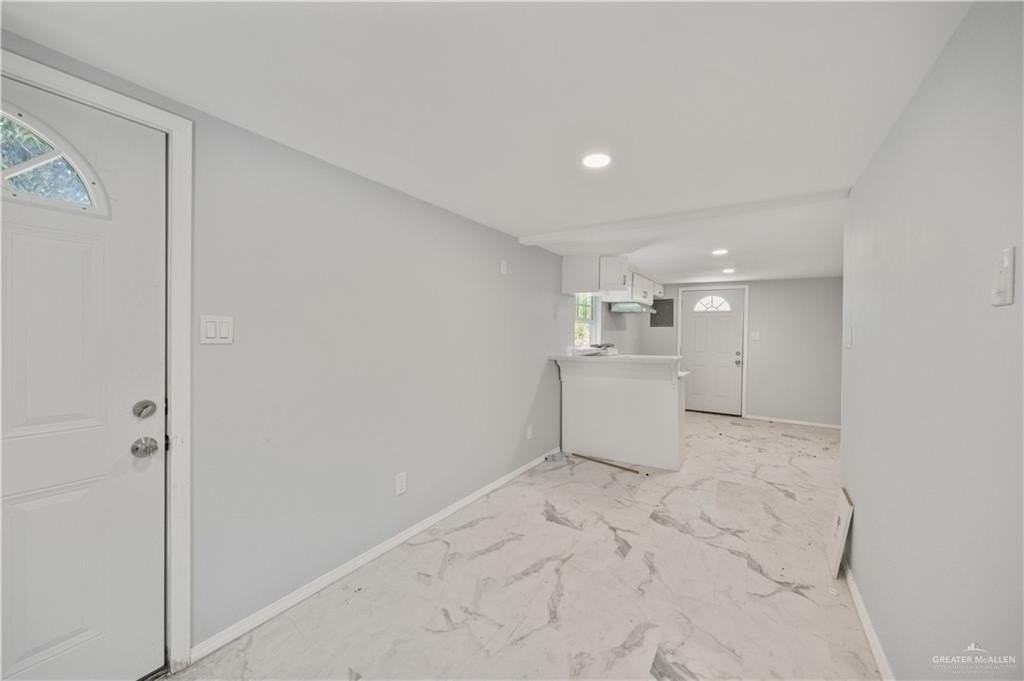 1414 N Glasscock Rd - Photo 3 of 6