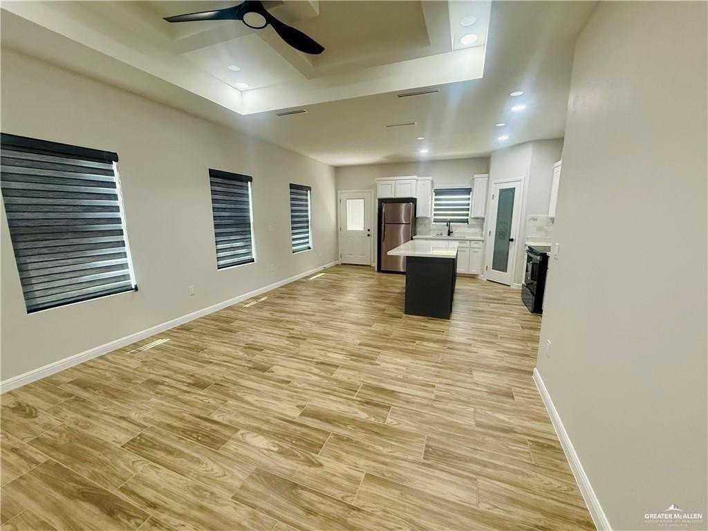 3004 W Citrine St #4 - Photo 3 of 6