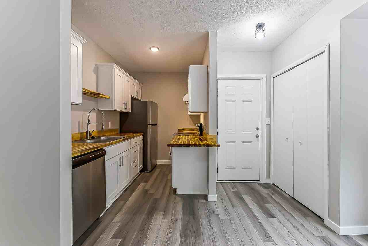 9275 Brookside Dr #H - Photo 6 of 15