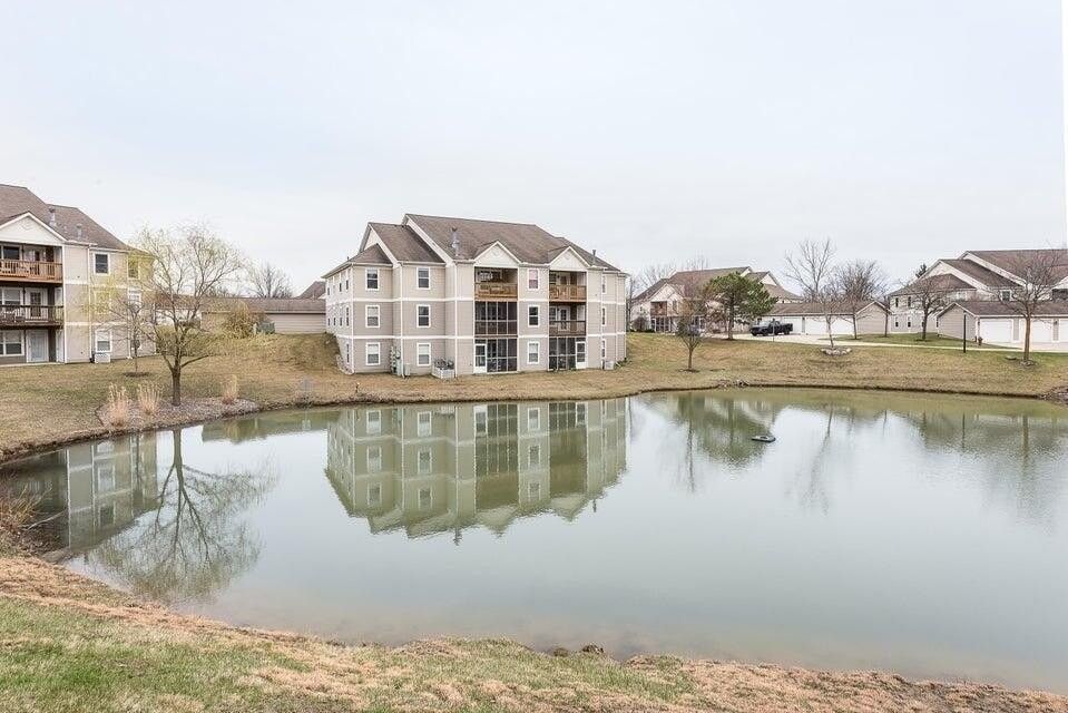 1550 Oakfield Dr - Photo 2 of 34