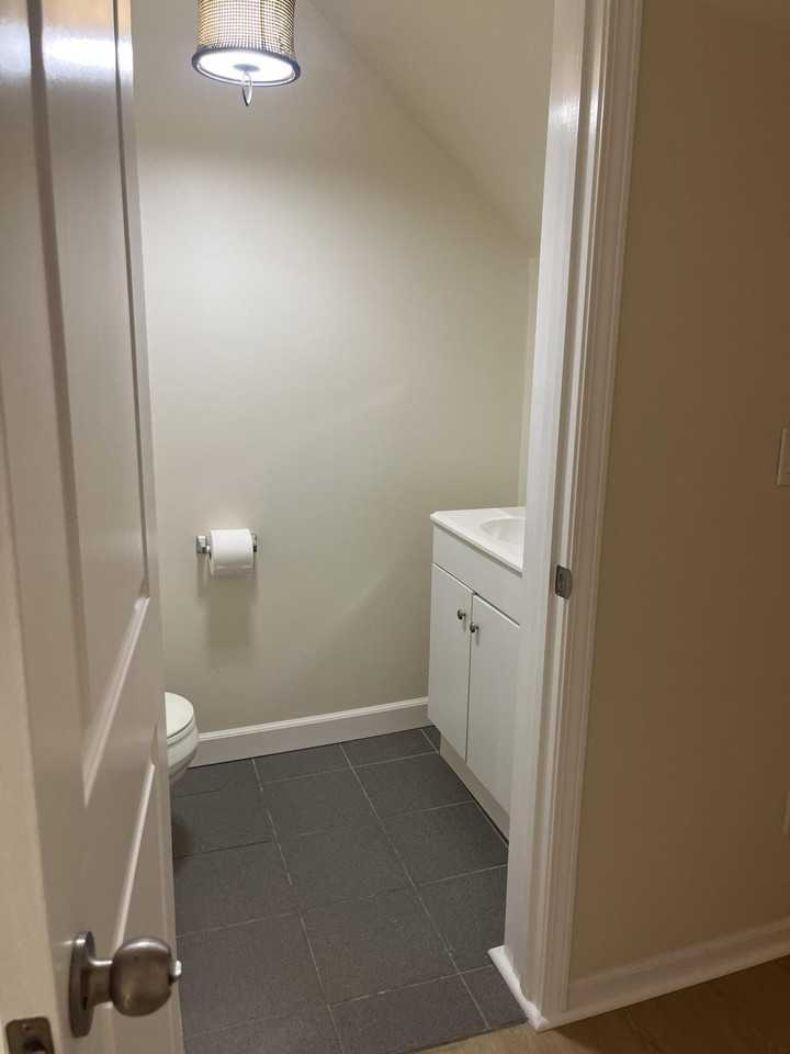 22741 Middlebelt Rd - Photo 7 of 24