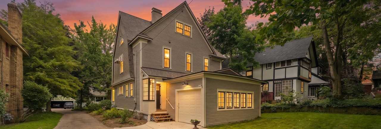 243 Orchard Hill St Se - Photo 3 of 50