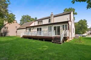 featured image of 4 Arbor Ct