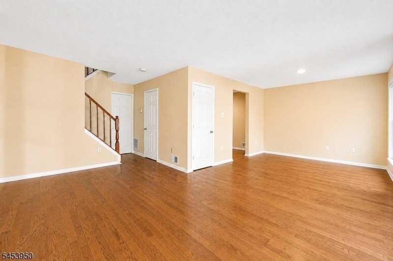 76 Boston St - Photo 2 of 18