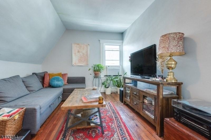 36 Burnet St Apt 3 #3 - Photo 2 of 17