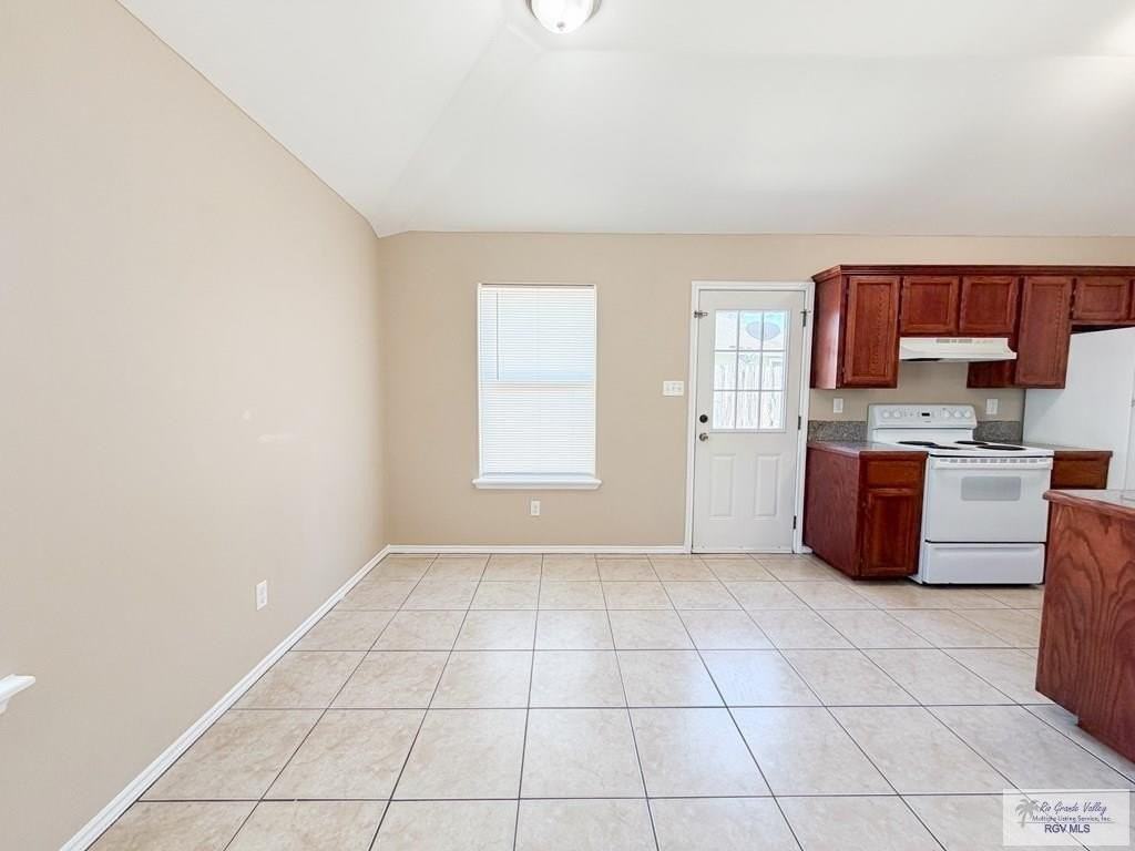 805 W Arroyo Park Ln #2 - Photo 5 of 12