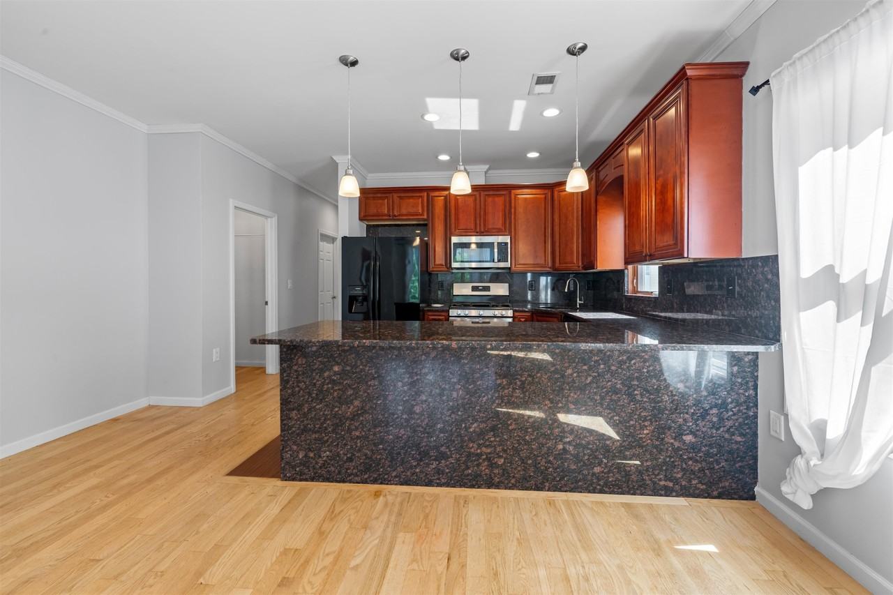 108 Kearney Ave #1 - Photo 5 of 26