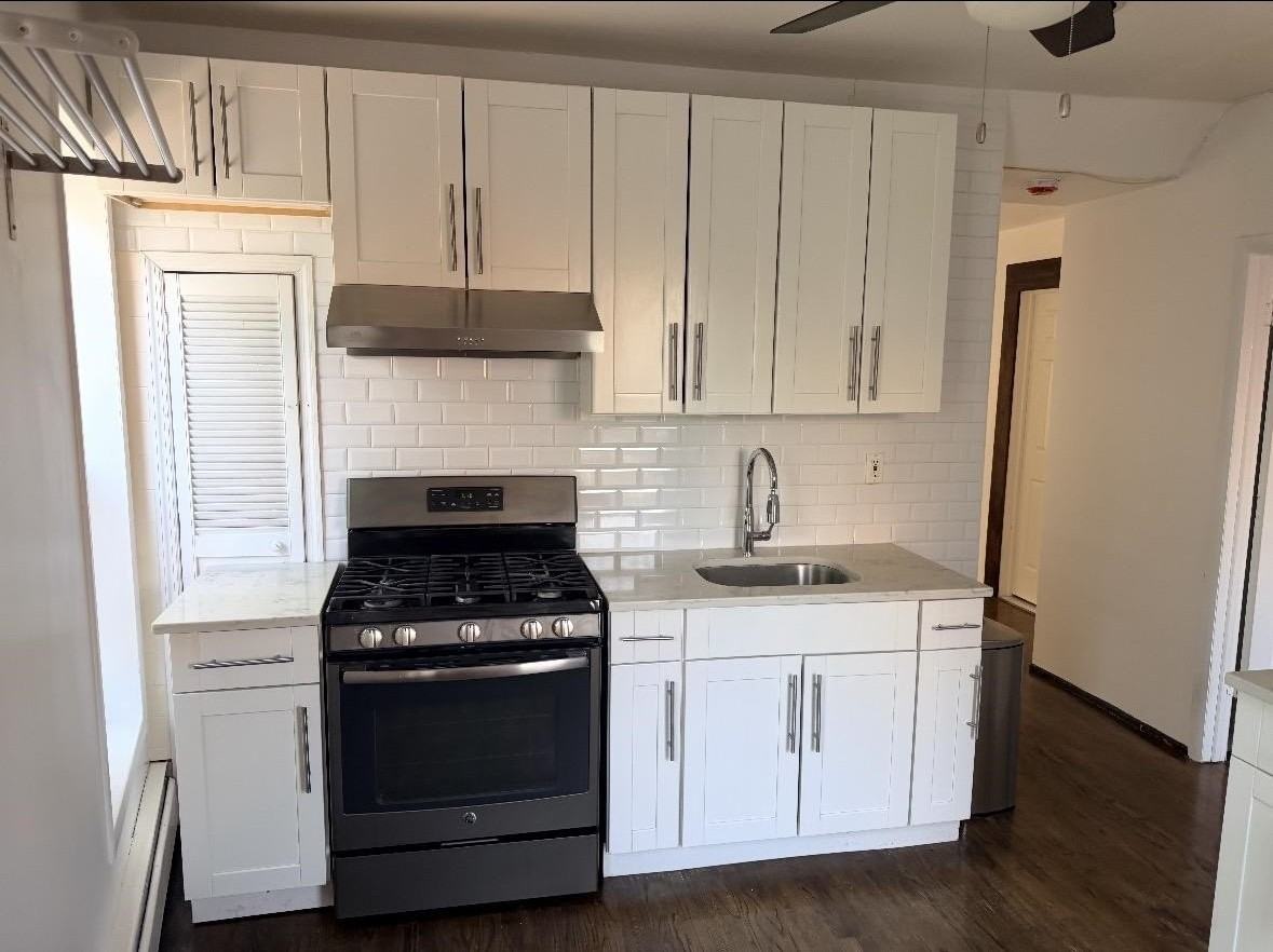 236 Grove St - Photo 4 of 10