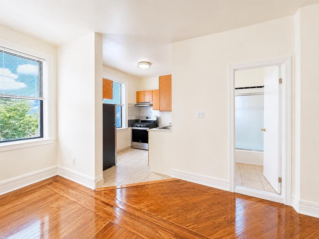 429 Fairmount Ave #108 - Photo 6 of 19
