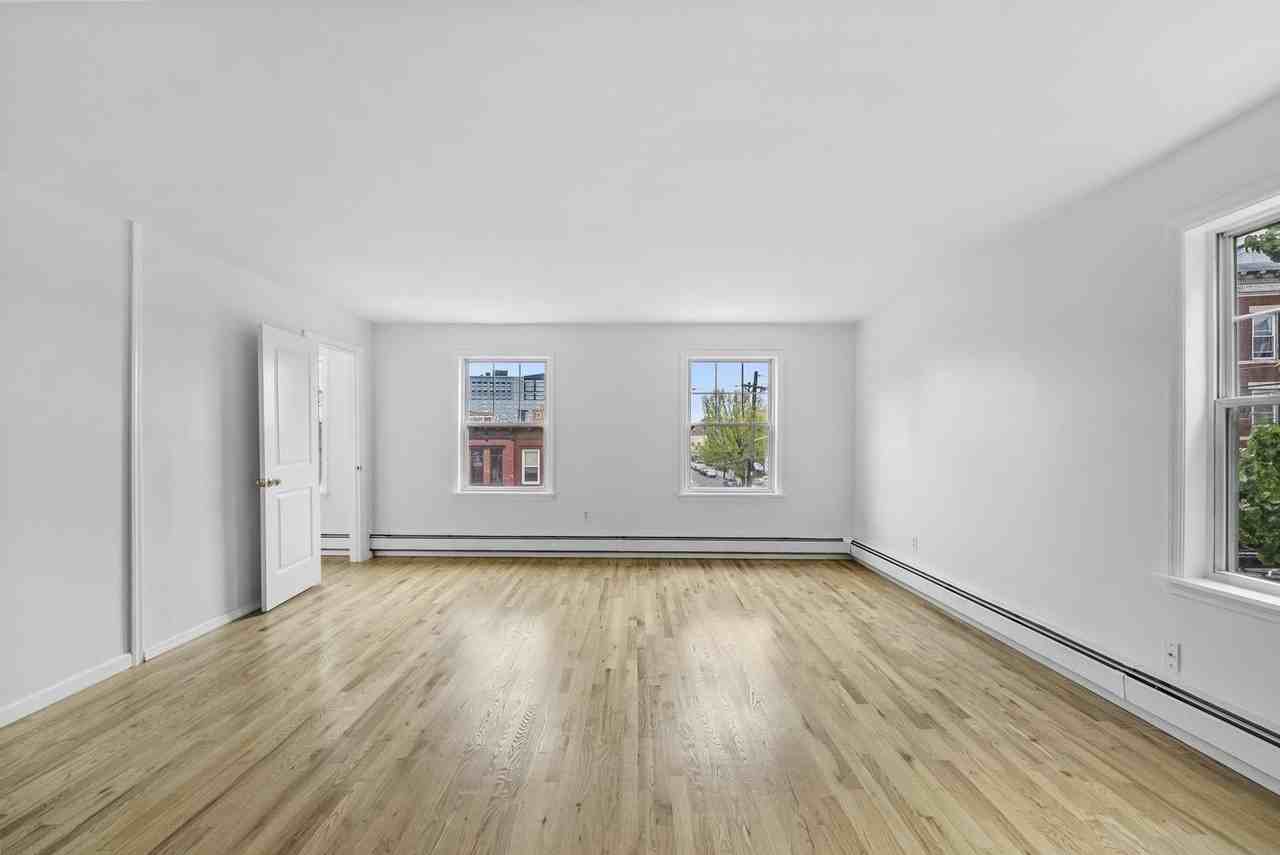 282 St Pauls Ave #2 - Photo 5 of 17