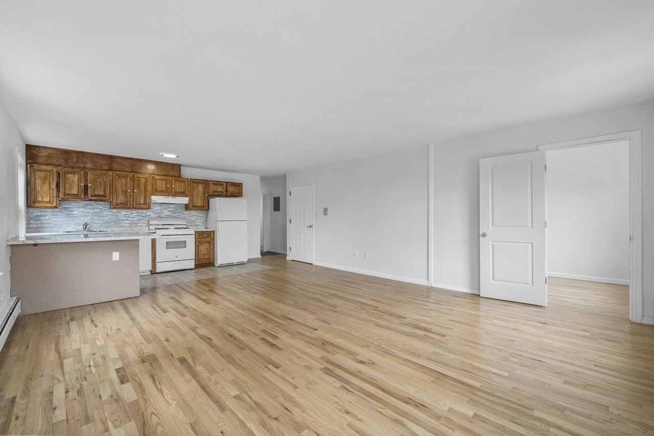 282 St Pauls Ave #2 - Photo 6 of 17