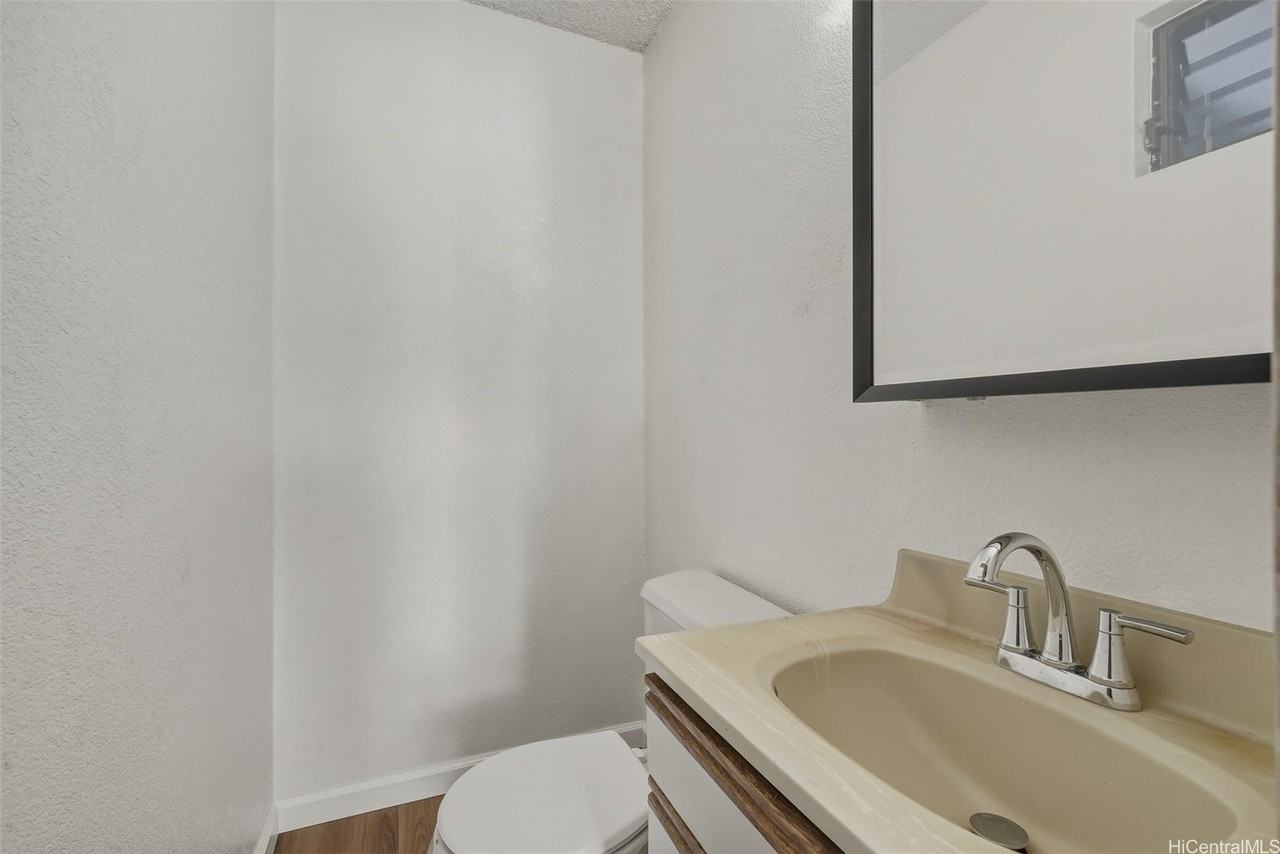 1135 Aikoo Pl #A - Photo 7 of 25