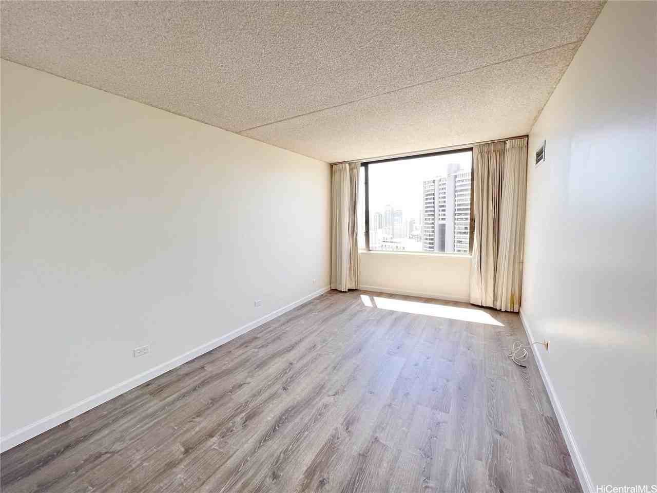 411 Hobron Ln #3309 - Photo 5 of 10