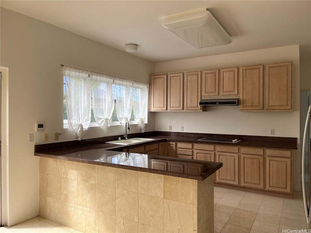 4607 Aliikoa St - Photo 3 of 8
