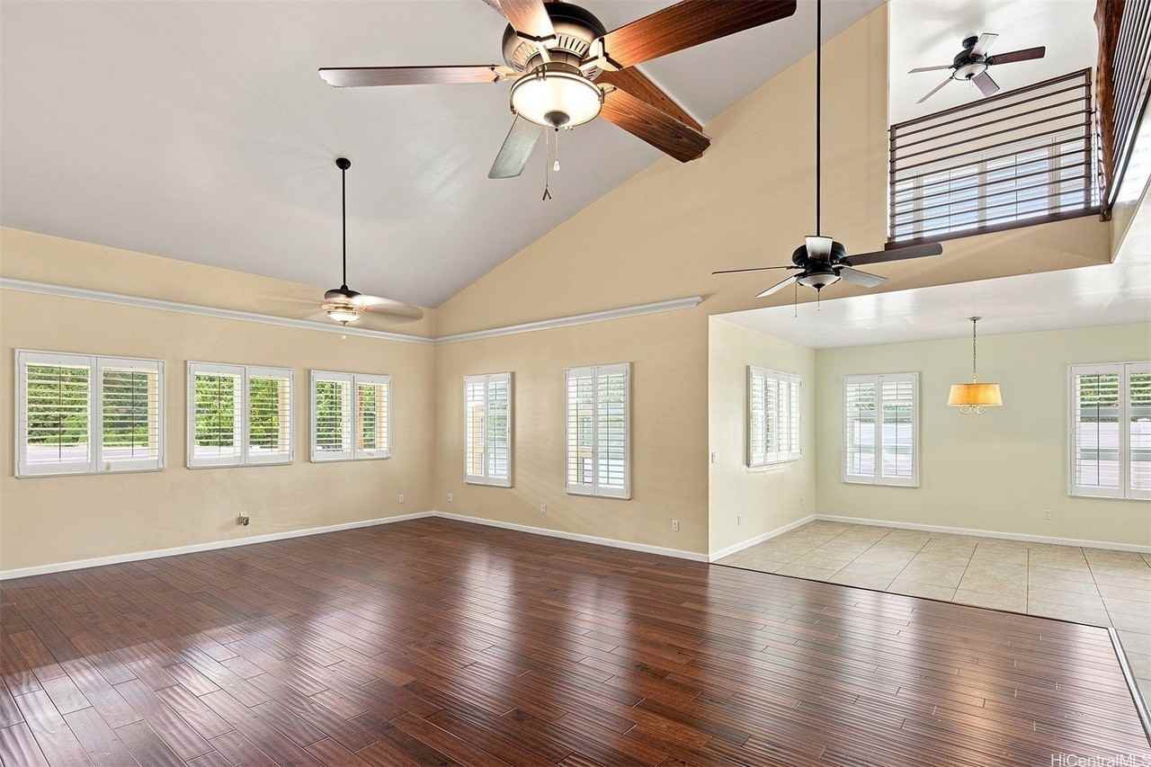 6171 Summer St - Photo 4 of 25