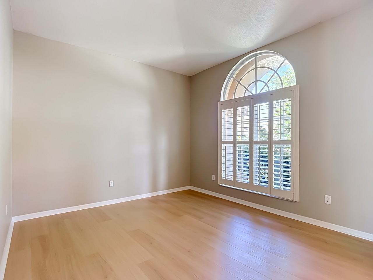 10103 Newham Way #1 - Photo 6 of 36