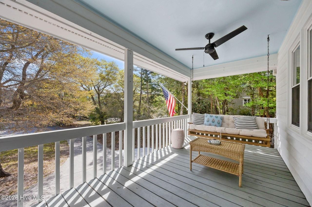 111 Ocean Oaks Dr - Photo 6 of 40