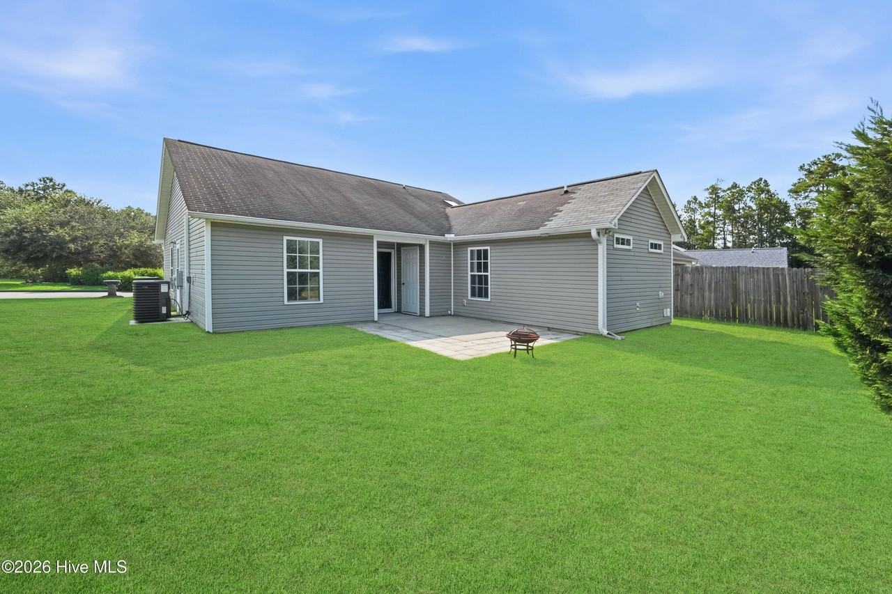 4212 Elizabeth Ave - Photo 3 of 23