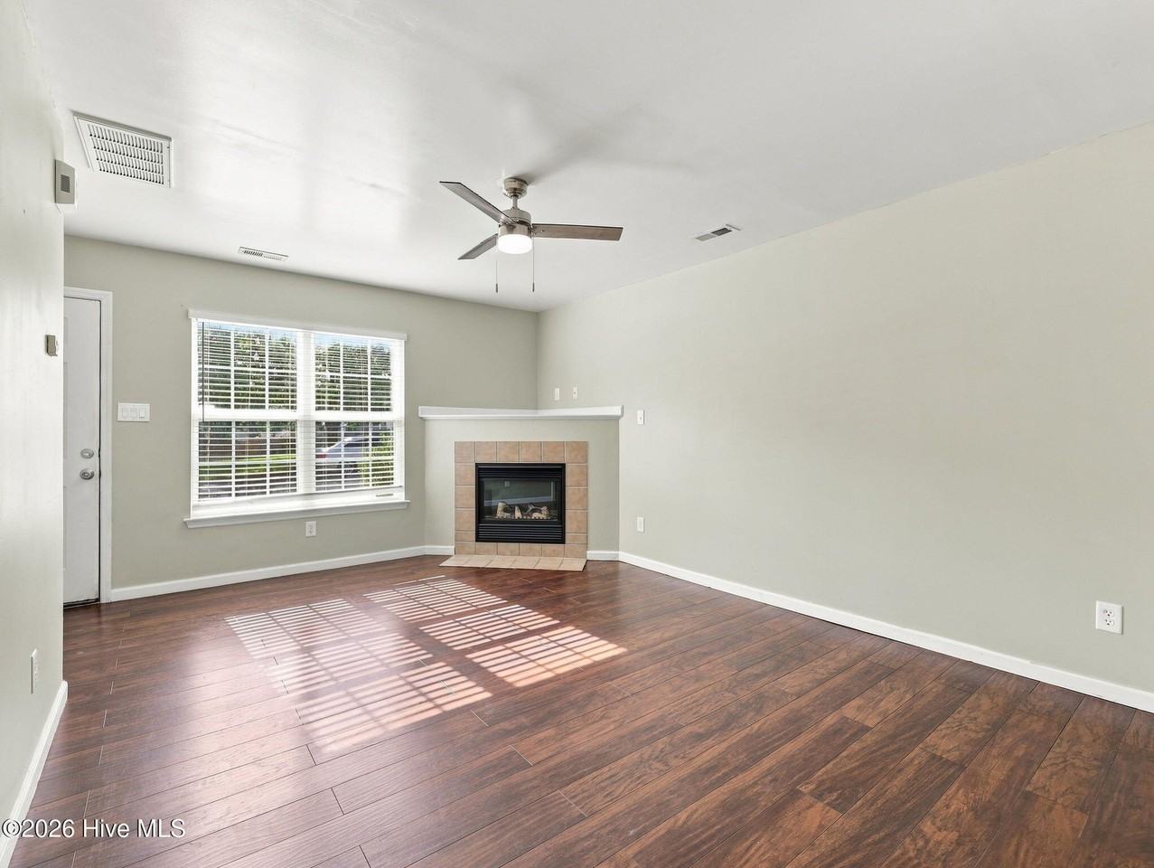 107 Spring Meadows Cir - Photo 4 of 15