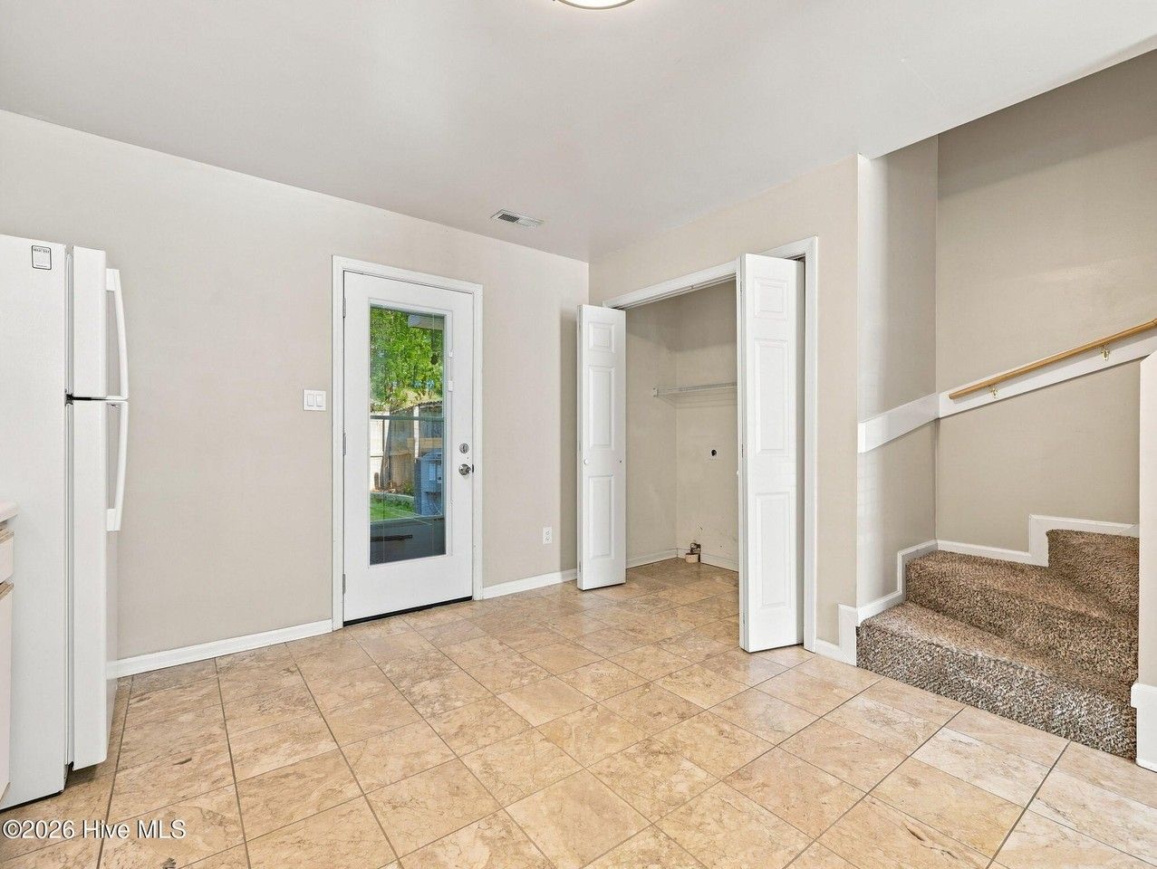 107 Spring Meadows Cir - Photo 7 of 15