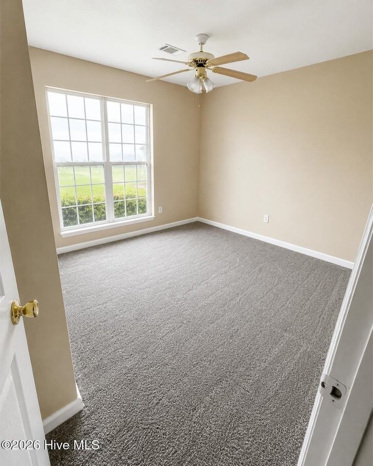 1420 Perry Ave - Photo 5 of 10