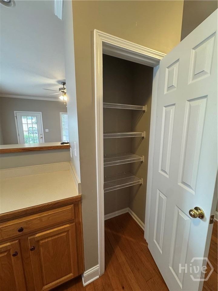 223 Milford Dr - Photo 6 of 25