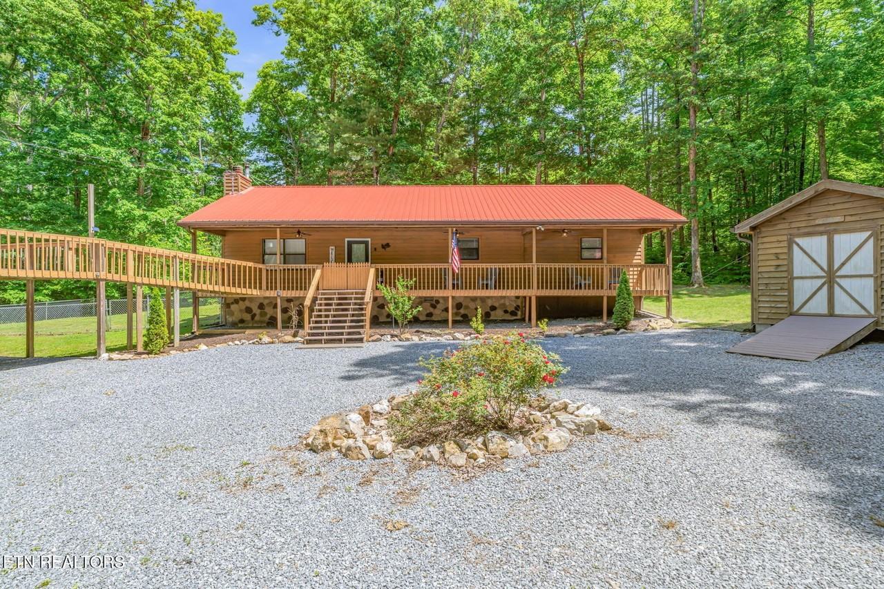 3394 Laurelwood Rd - Photo 4 of 50