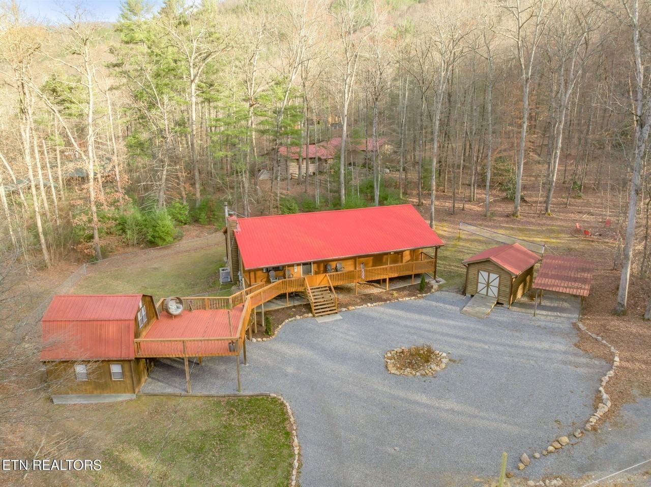 3394 Laurelwood Rd - Photo 5 of 50