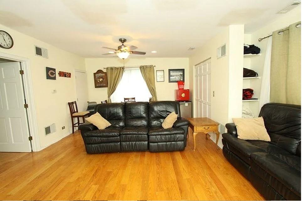 2643 N Southport Ave #CH - Photo 5 of 14