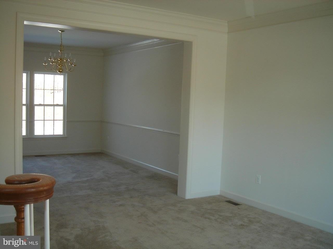 11225 Suffolk Dr - Photo 4 of 30