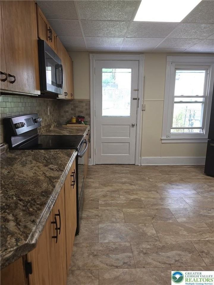 1502 7th St - Photo 7 of 20