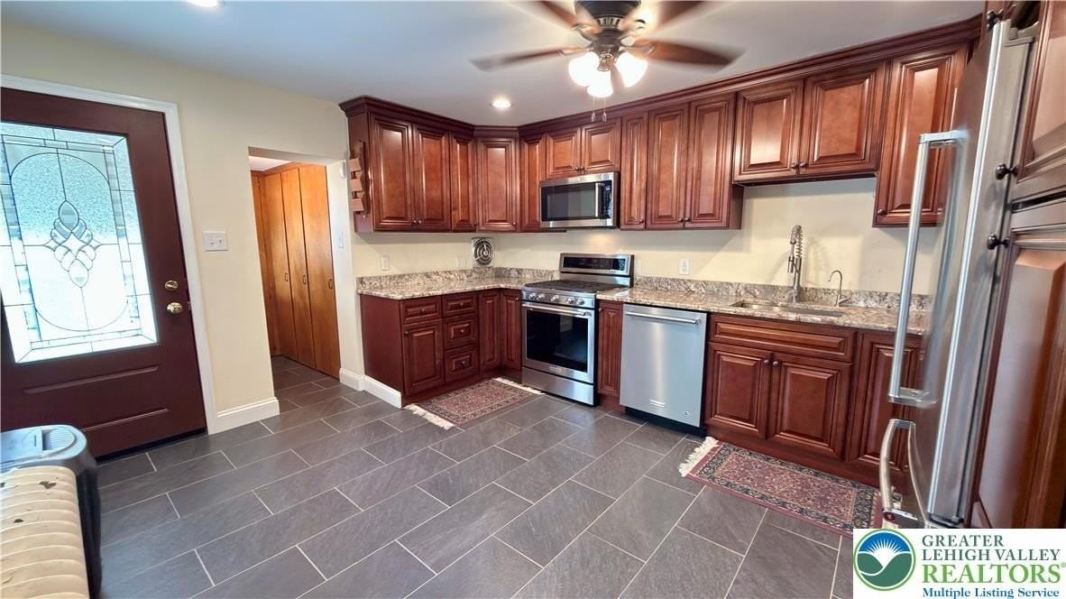 217 Bridge St #1stFL - Photo 3 of 33