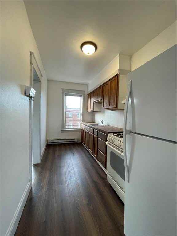 408 W Washington St #3W - Photo 3 of 9
